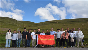 国家绒毛用羊产业技术体系岗站专家一行到昭通市开展半细毛羊产业指导与技术服务
